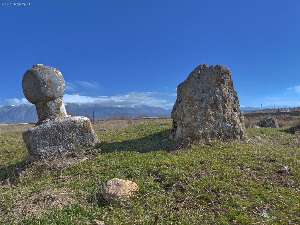 Mezar Taşları