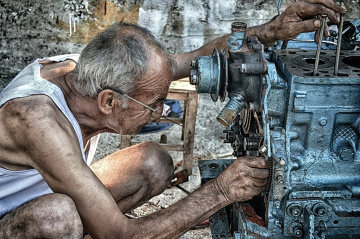 İKİ İHTİYAR..........