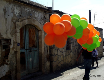  the balloon seller