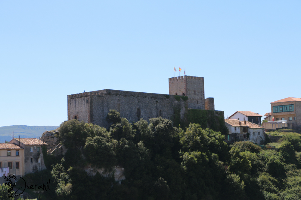 Castle of San Vicente de la Barquera in 