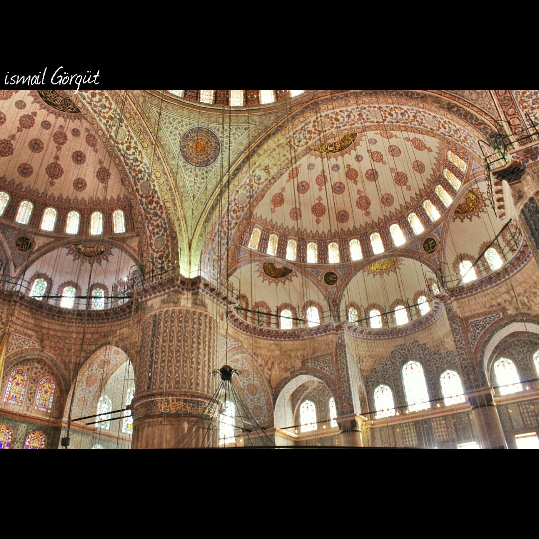 camiler mimarinin ihtisamidir...