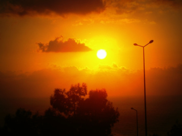 AKŞAM GÜNEŞİ