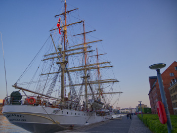 Det norske skib Sørlandet ved Amalienborg i Dk.