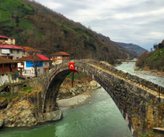 Tarihi Osmanlı Köprüsü
