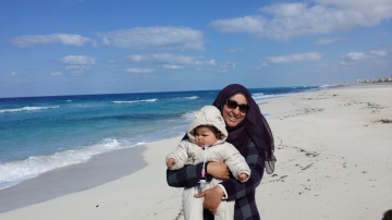 Egypt  - North coast  - Daughter & granddaughter