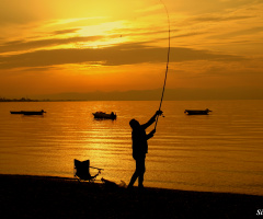 Günbatımında balıkçı